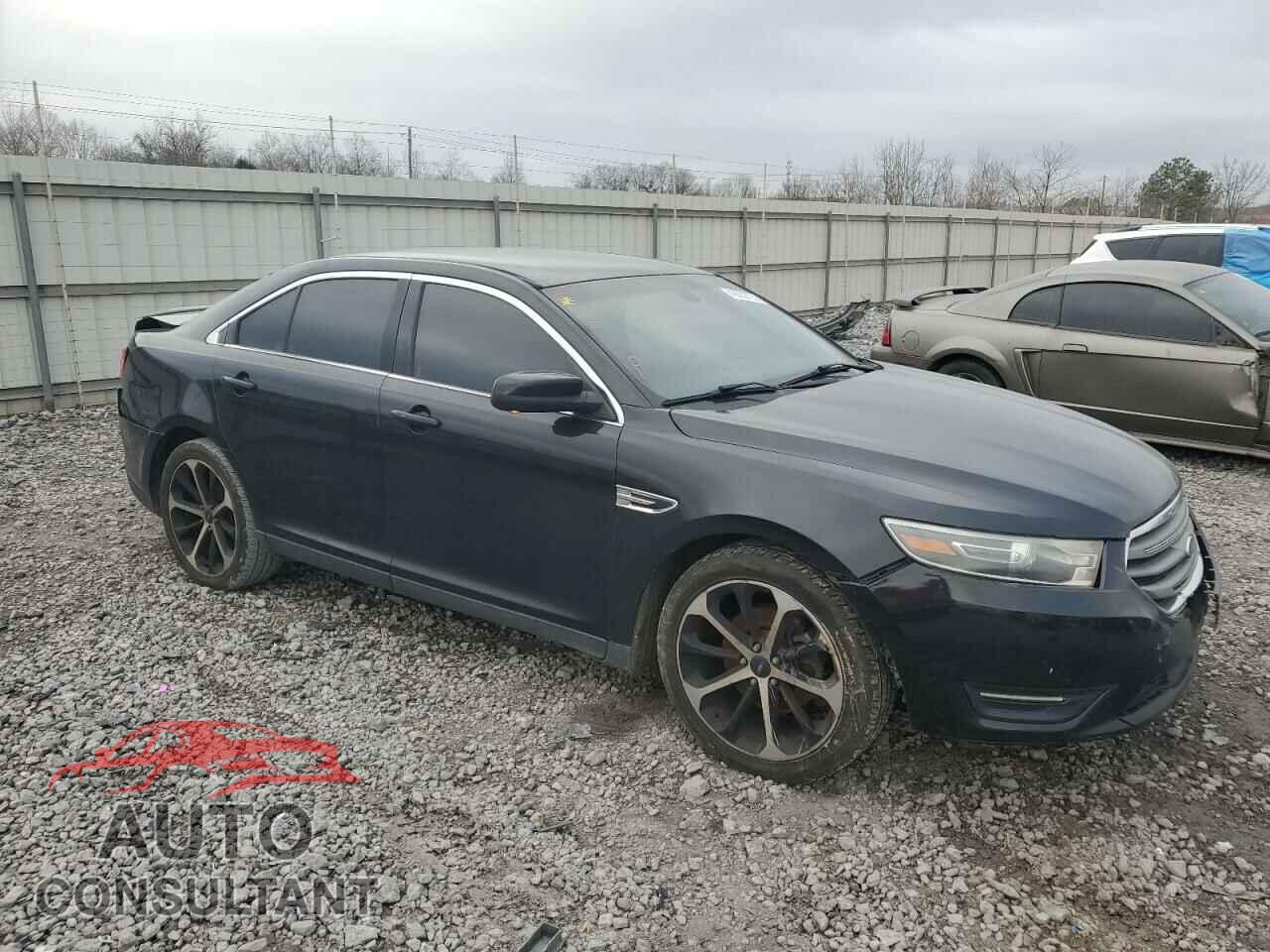 FORD TAURUS 2015 - 1FAHP2E82FG120526