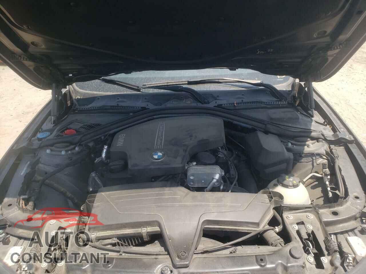 BMW 3 SERIES 2016 - WBA8E9G55GNU28716