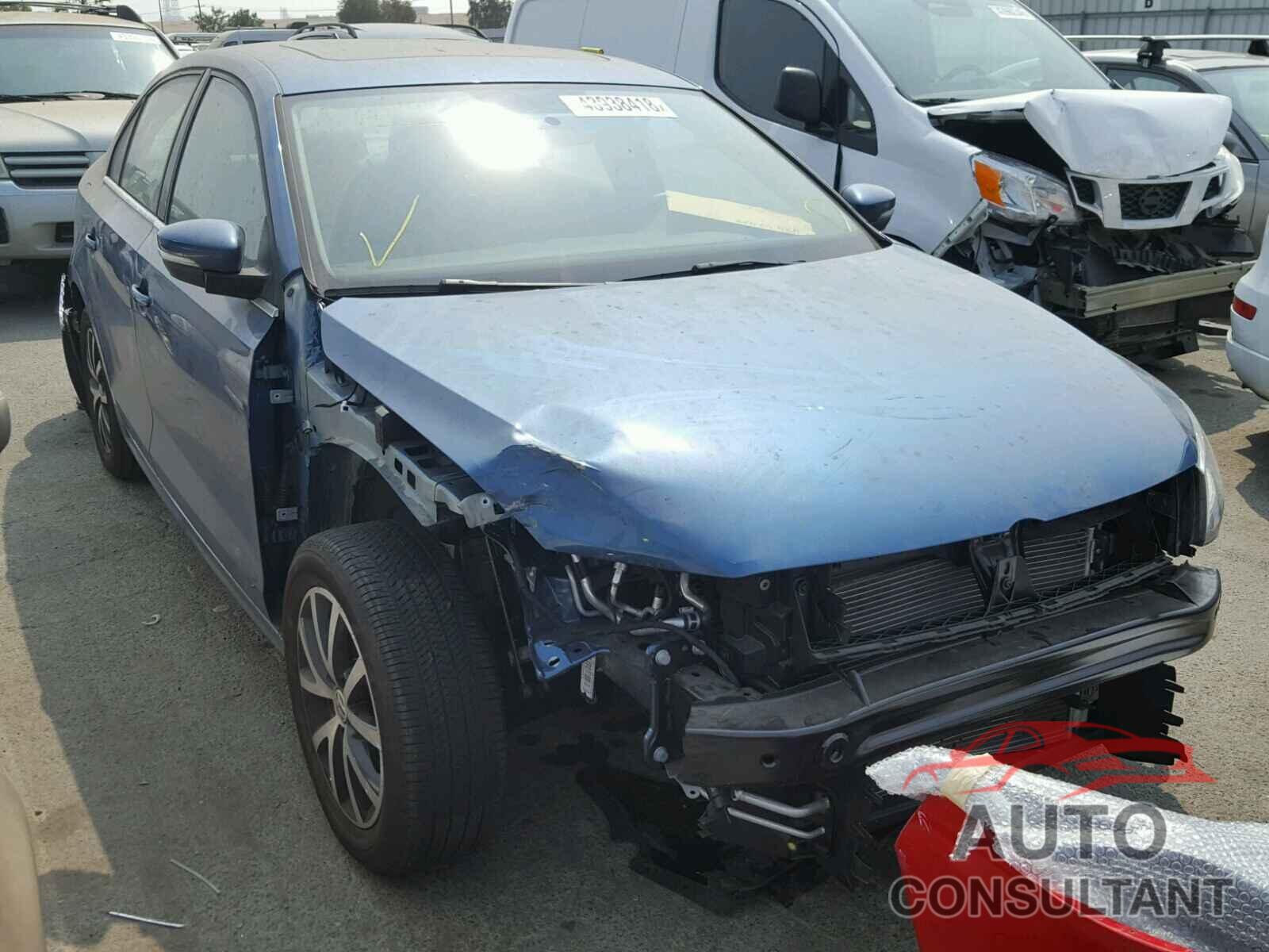 VOLKSWAGEN JETTA 2018 - 3VWDB7AJ4JM222192