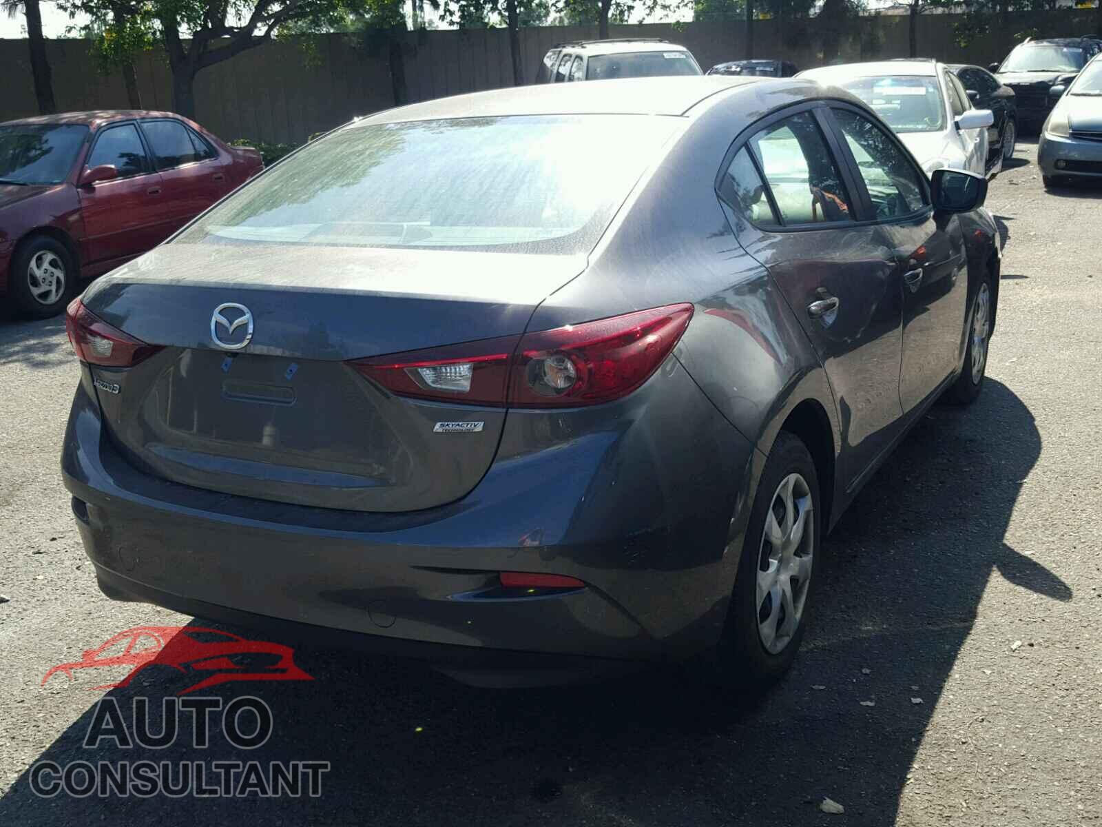 MAZDA 3 2017 - 3MZBN1U71HM105384