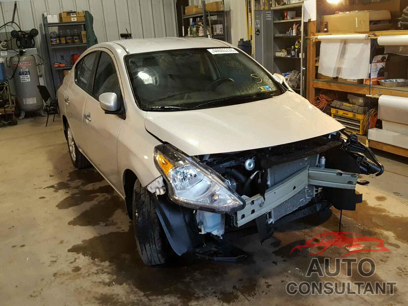NISSAN VERSA 2018 - 3N1CN7AP2JL812037