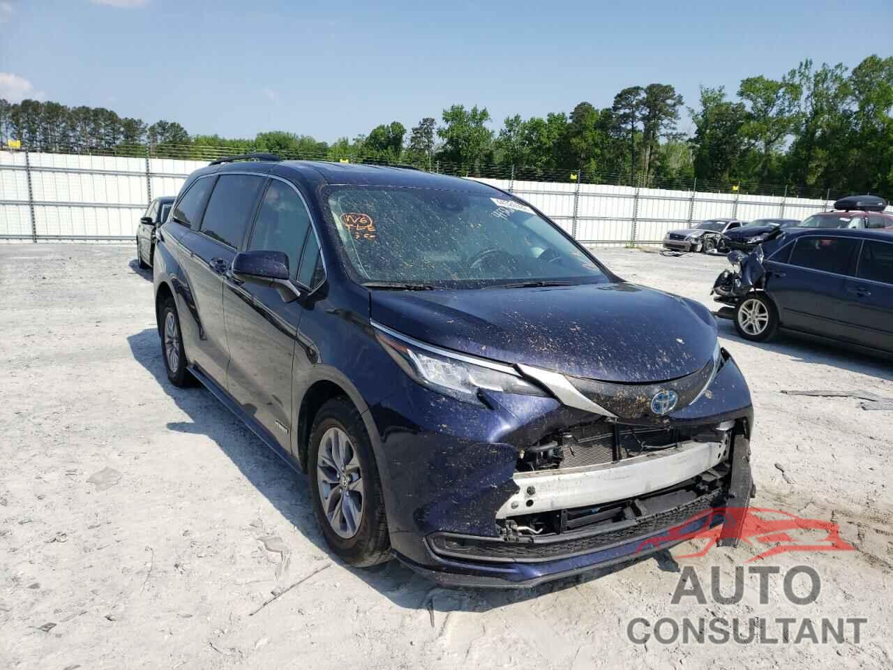 TOYOTA SIENNA 2021 - 5TDKRKEC6MS051650