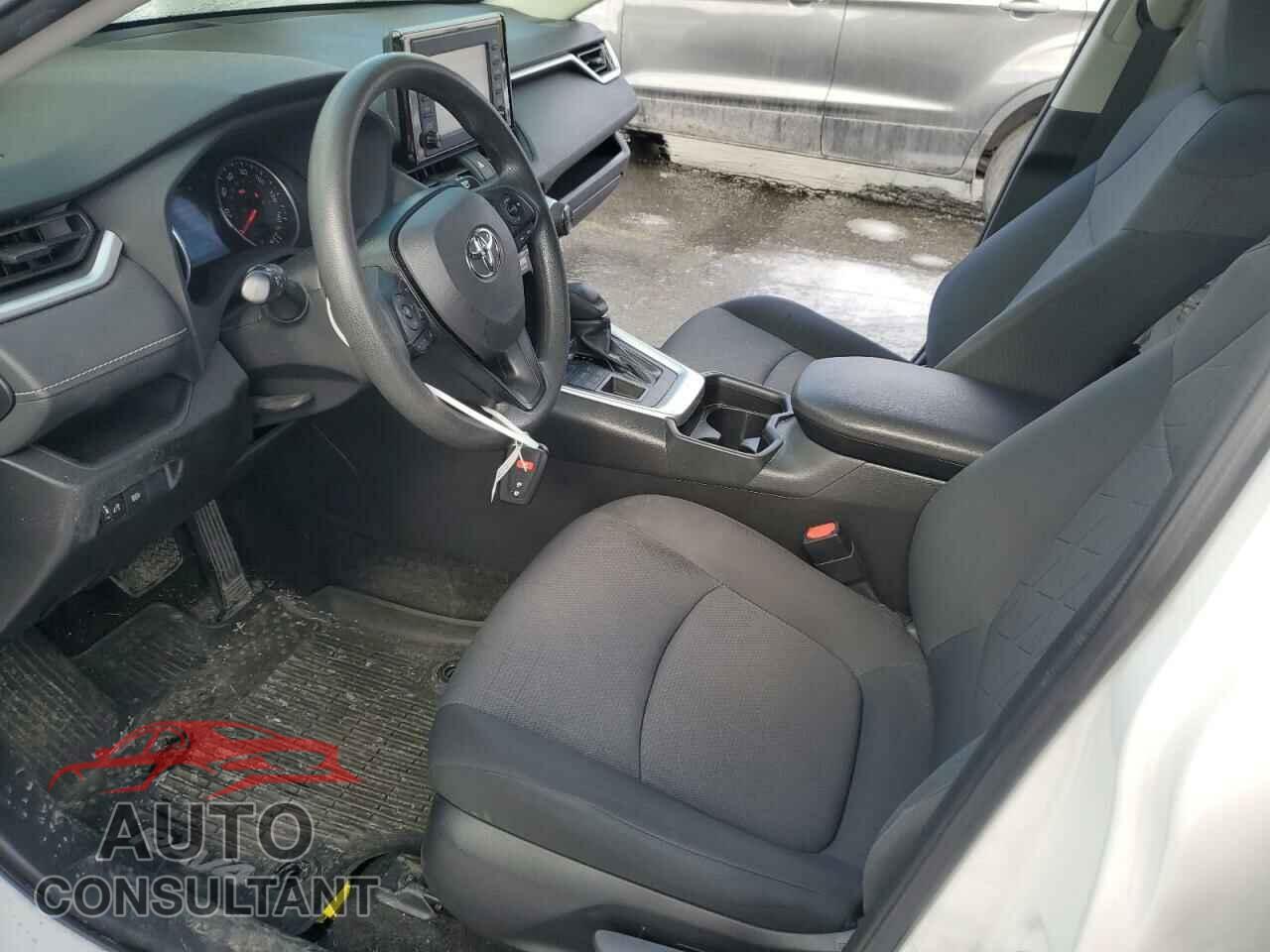 TOYOTA RAV4 2019 - JTMP1RFV2KD019714