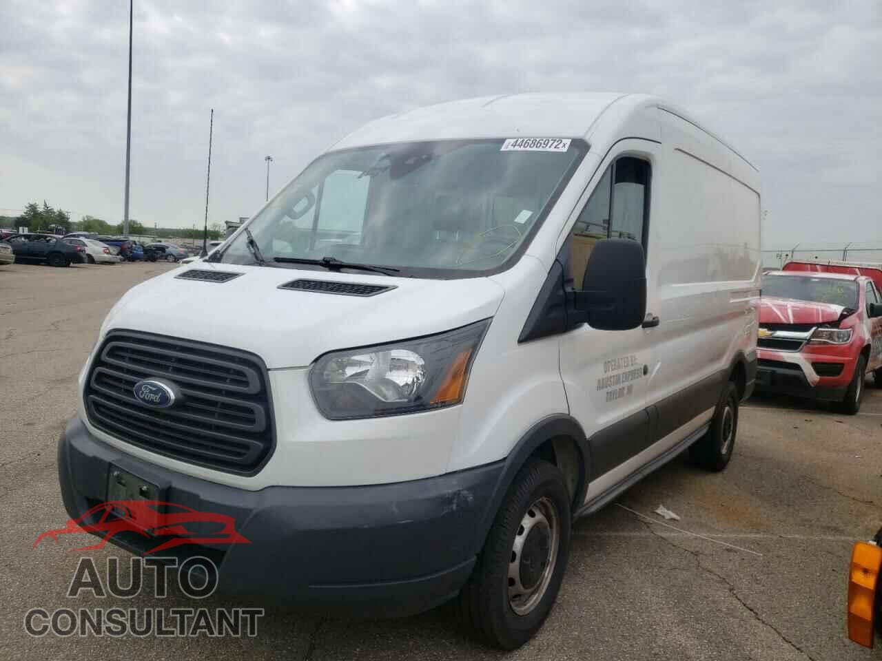 FORD TRANSIT CO 2017 - 1FTYR1CM9HKA65703