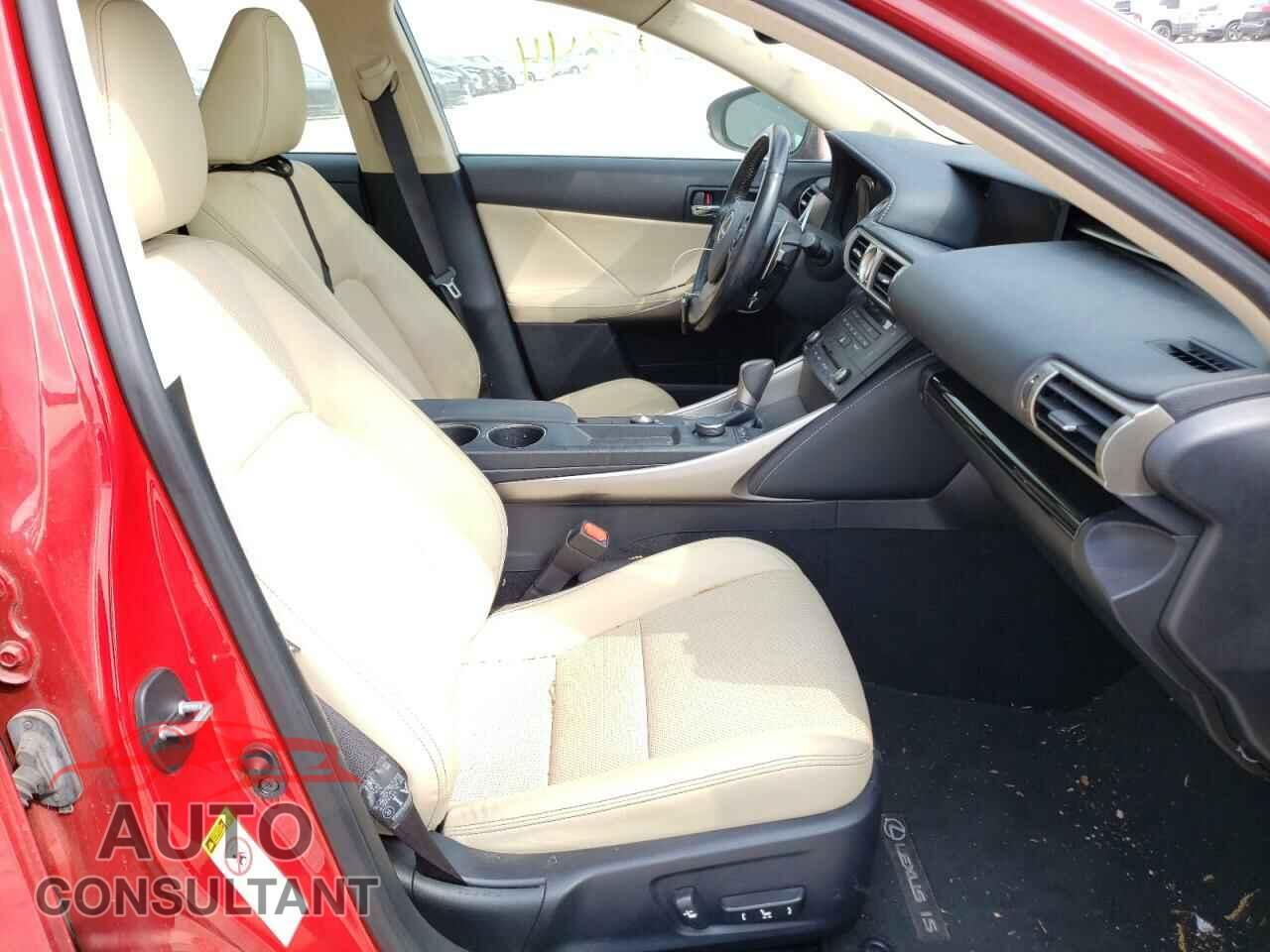 LEXUS IS 2016 - JTHBA1D20G5013897