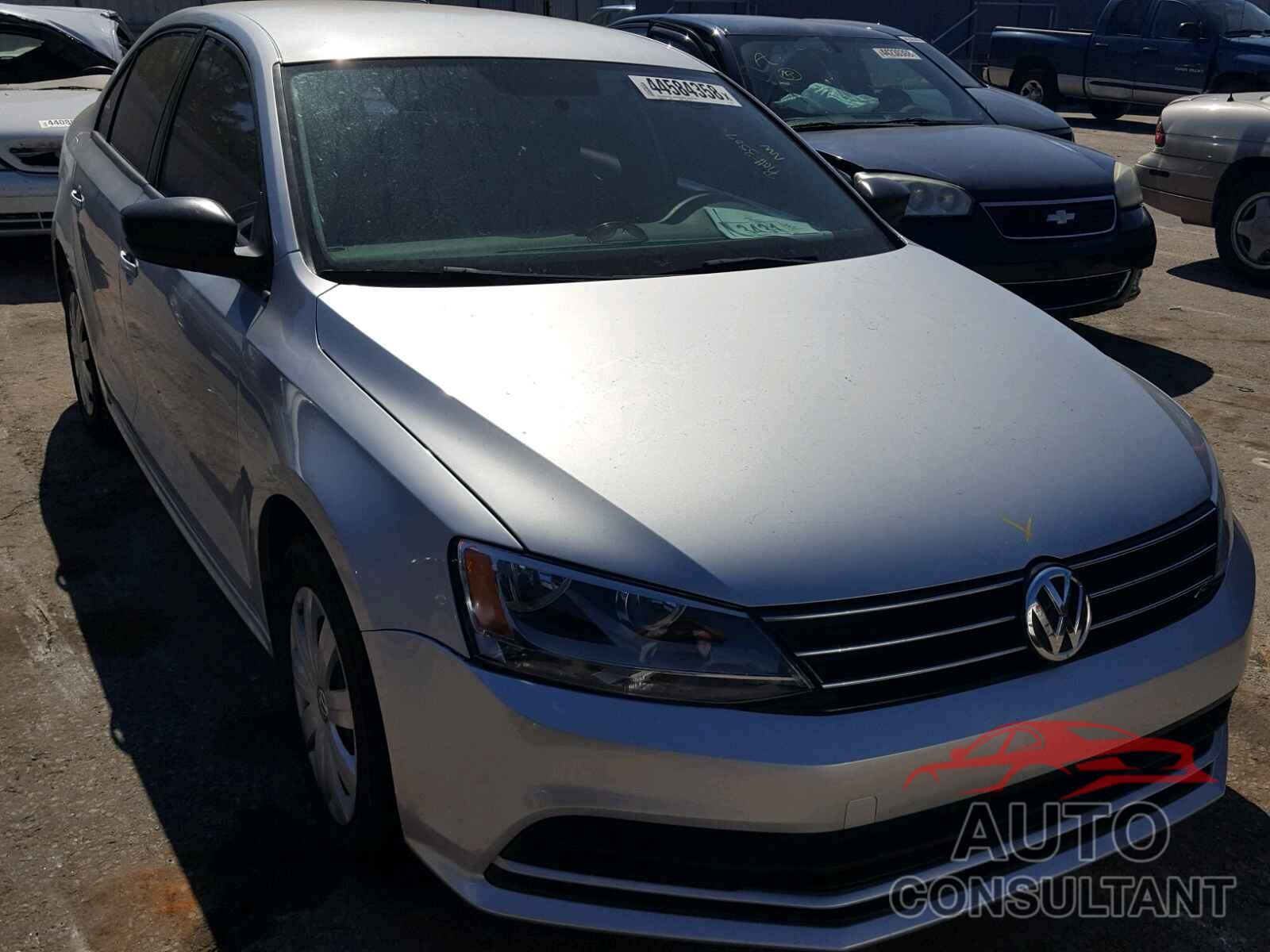 VOLKSWAGEN JETTA 2015 - 3VW2K7AJ1FM346838
