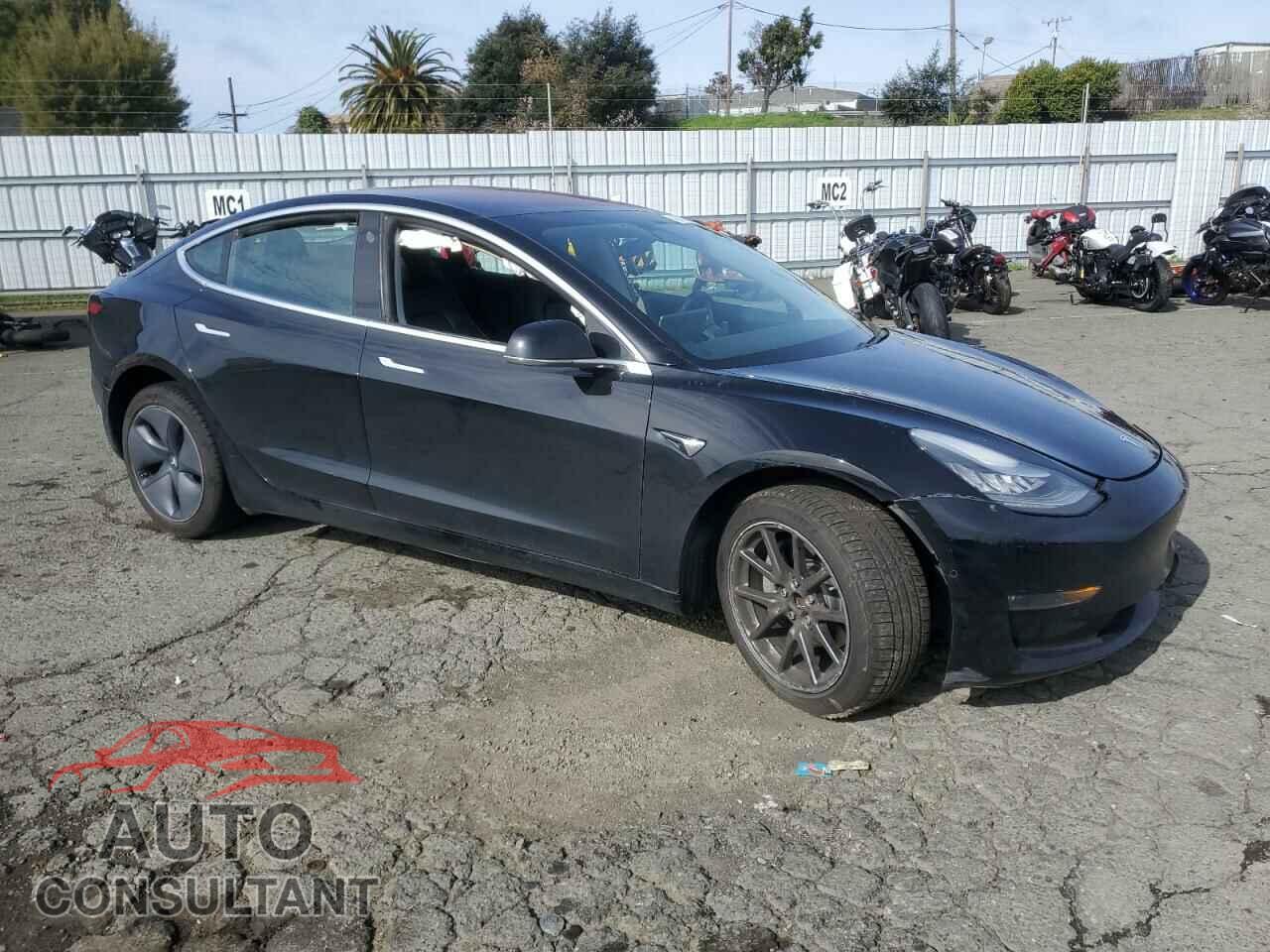 TESLA MODEL 3 2018 - 5YJ3E1EA0JF172084