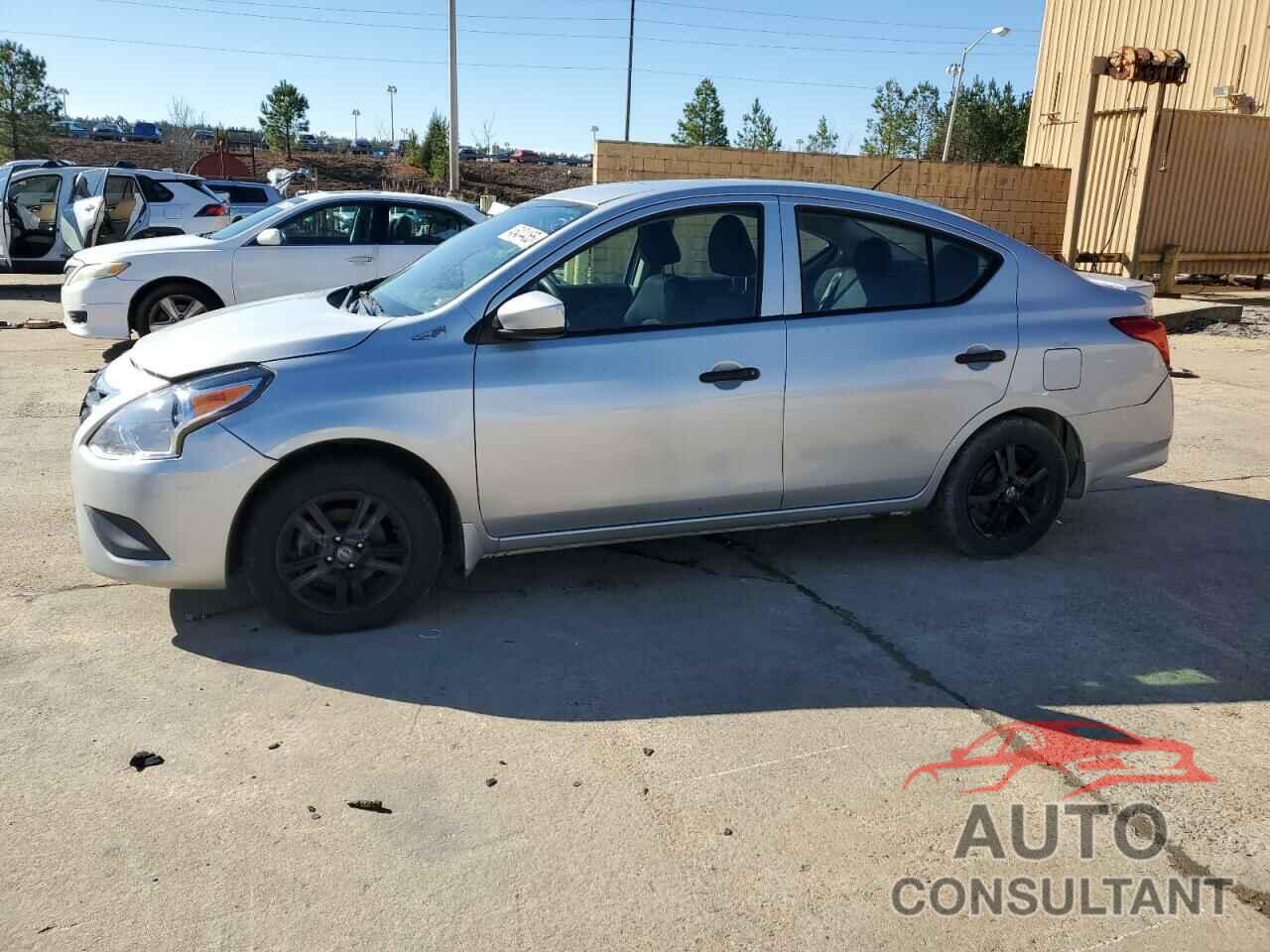NISSAN VERSA 2019 - 3N1CN7AP0KL820915