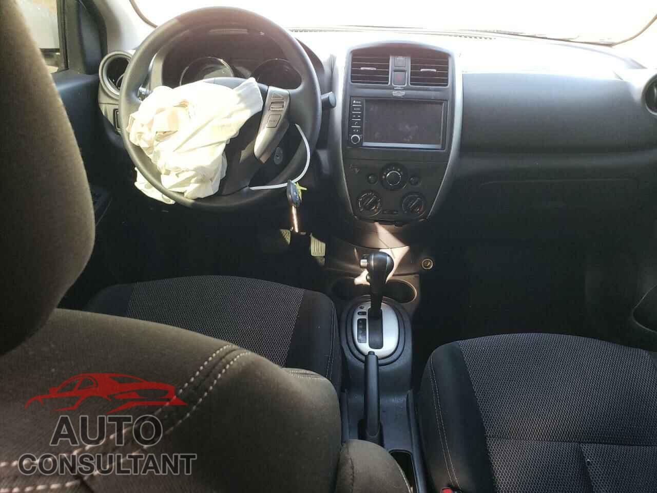 NISSAN VERSA 2019 - 3N1CN7AP3KL850166