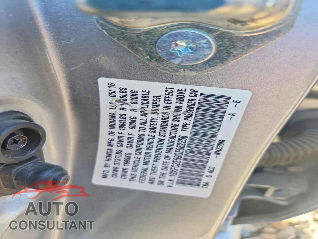 HONDA CIVIC 2016 - 19XFC2E59GE062256
