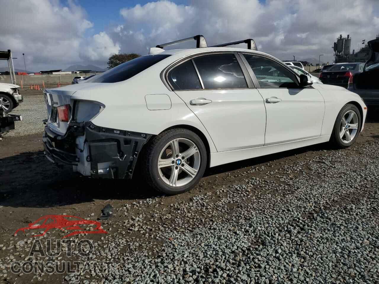 BMW 3 SERIES 2013 - WBA3C1C58DF435558