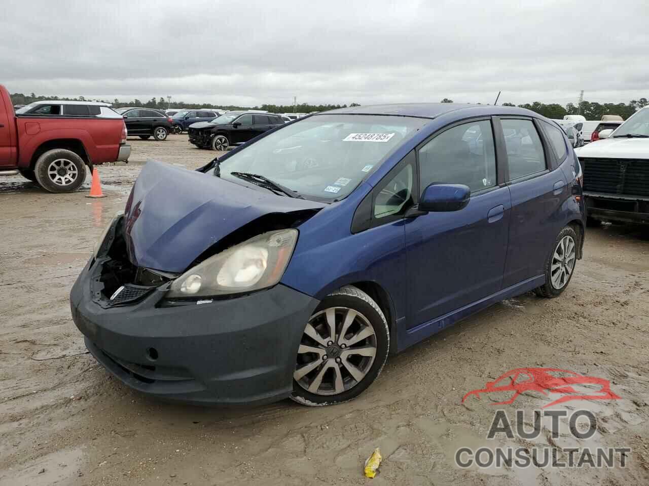 HONDA FIT 2013 - JHMGE8H51DC039066