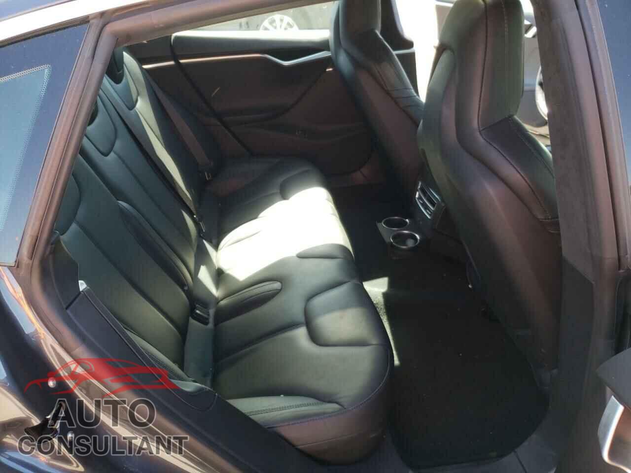 TESLA MODEL S 2016 - 5YJSA1E13GF176226