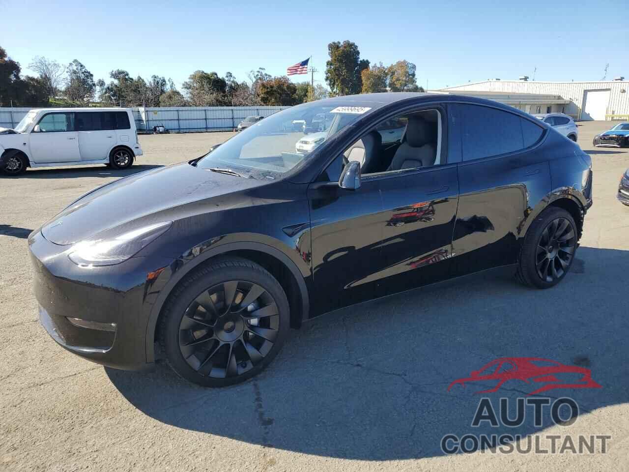 TESLA MODEL Y 2023 - 7SAYGAEE9PF900760
