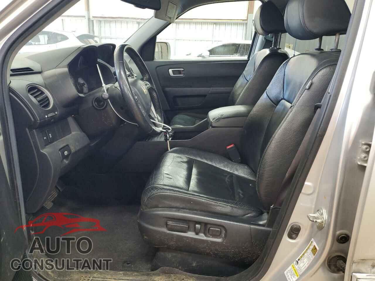 HONDA PILOT 2012 - 5FNYF3H95CB011068