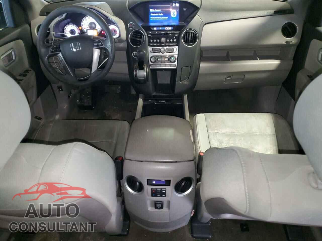 HONDA PILOT 2015 - 5FNYF4H28FB044465