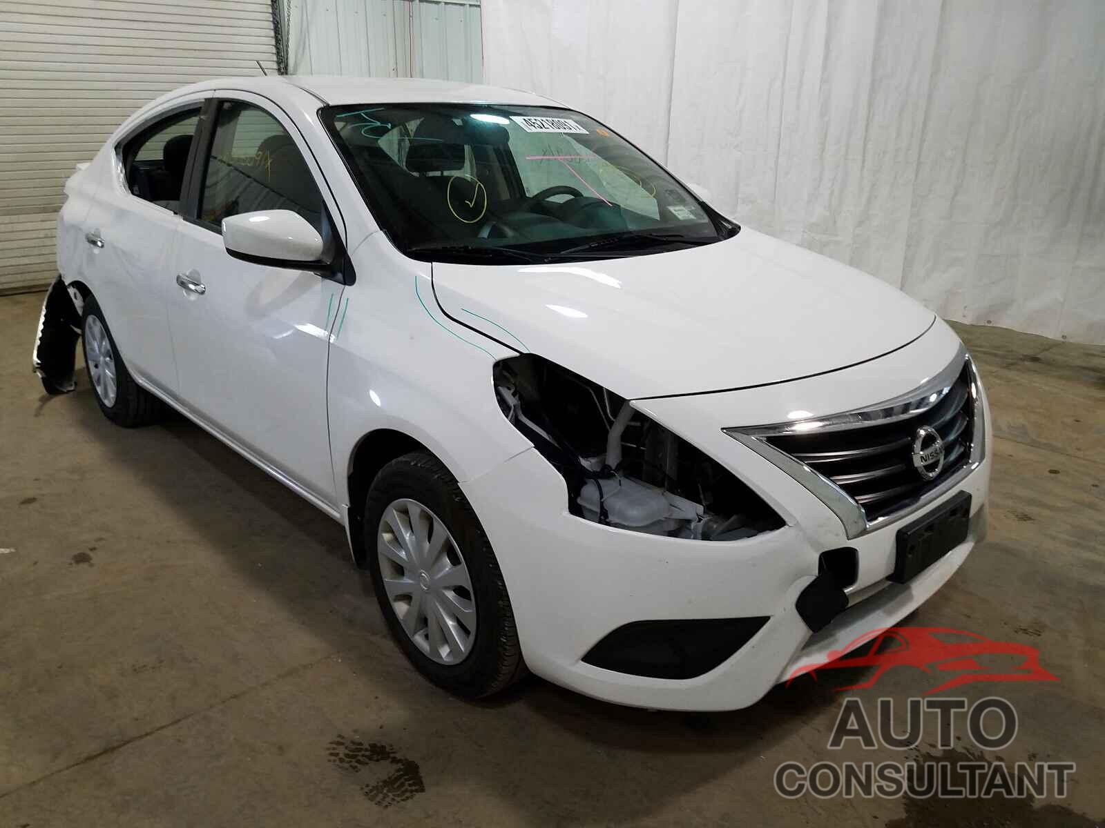 NISSAN VERSA 2018 - 3N1CN7AP0JL883317