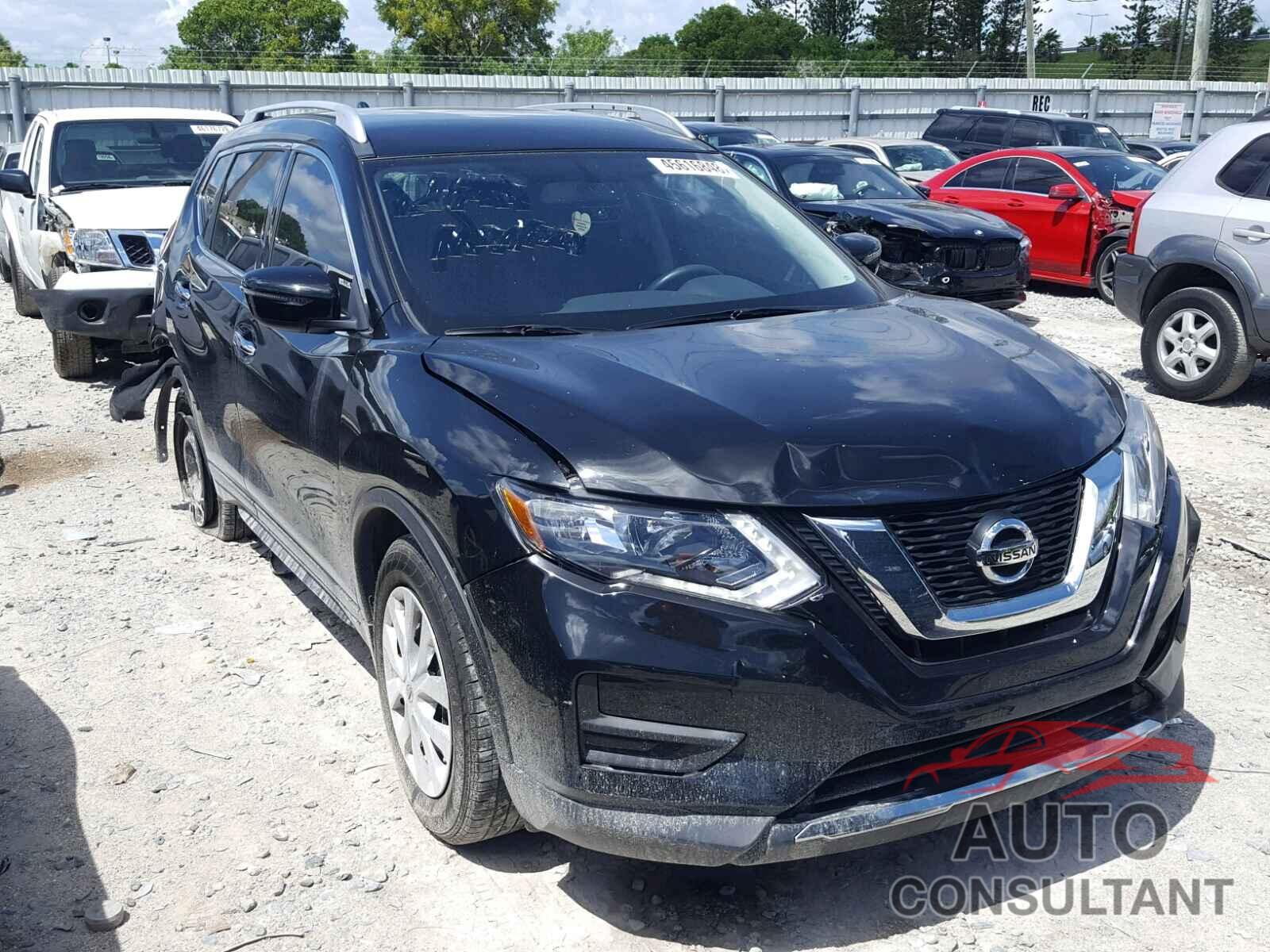 NISSAN ROGUE S 2017 - KNMAT2MTXHP508622