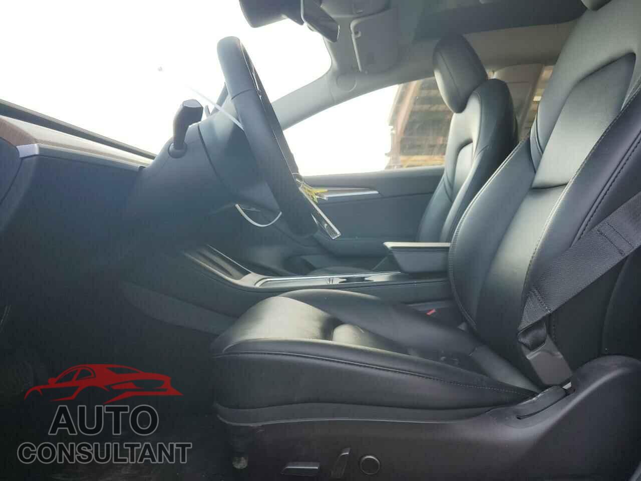TESLA MODEL 3 2022 - 5YJ3E1EA2NF190723