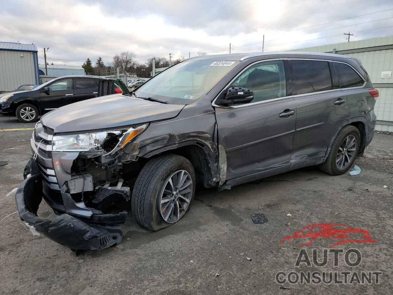 TOYOTA HIGHLANDER 2018 - 5TDJZRFH7JS913574