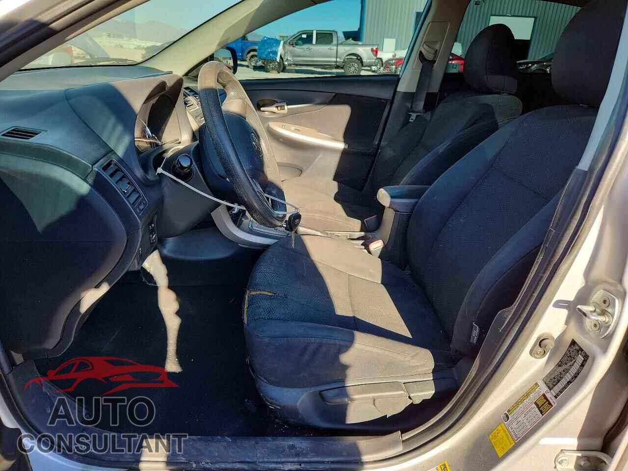 TOYOTA COROLLA 2012 - 2T1BU4EE7CC809711
