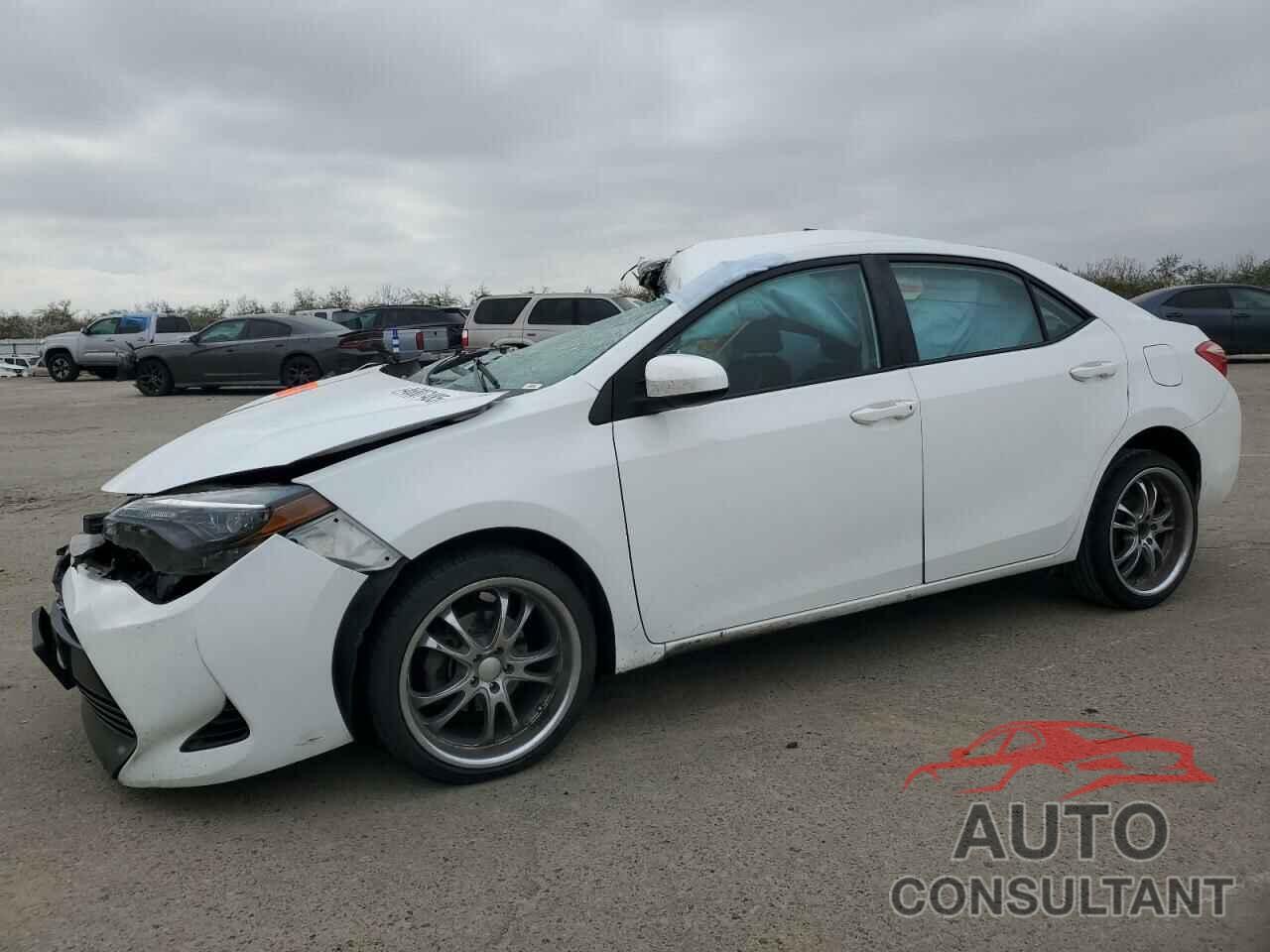 TOYOTA COROLLA 2017 - 5YFBURHE3HP669849