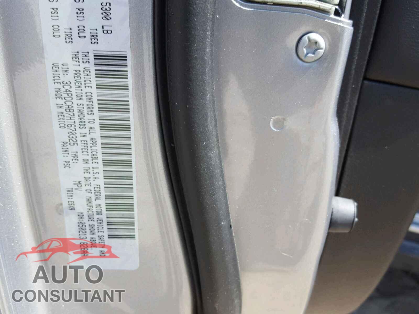 DODGE JOURNEY SE 2017 - 3C4PDCAB7HT670325