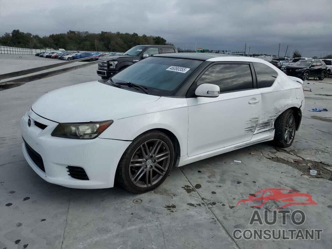 TOYOTA SCION 2013 - JTKJF5C79D3066195