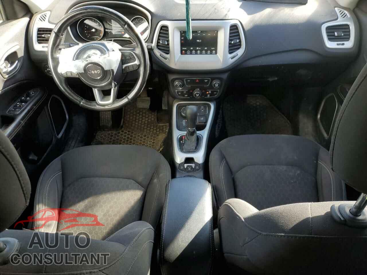 JEEP COMPASS 2020 - 3C4NJDABXLT101046
