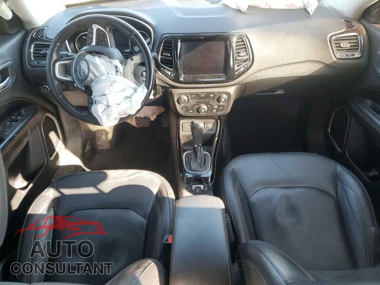 JEEP COMPASS 2018 - 3C4NJCCB2JT309071