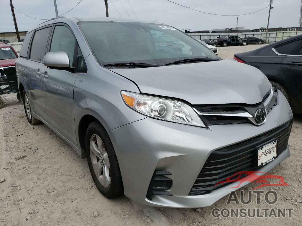 TOYOTA SIENNA 2018 - 5TDKZ3DC3JS928808