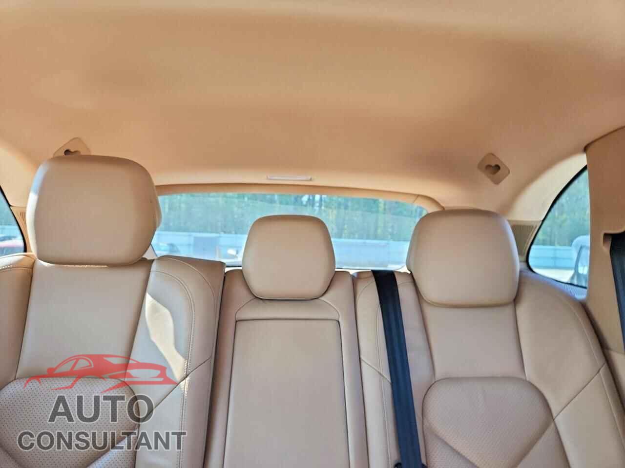 PORSCHE CAYENNE 2011 - WP1AA2A21BLA03700