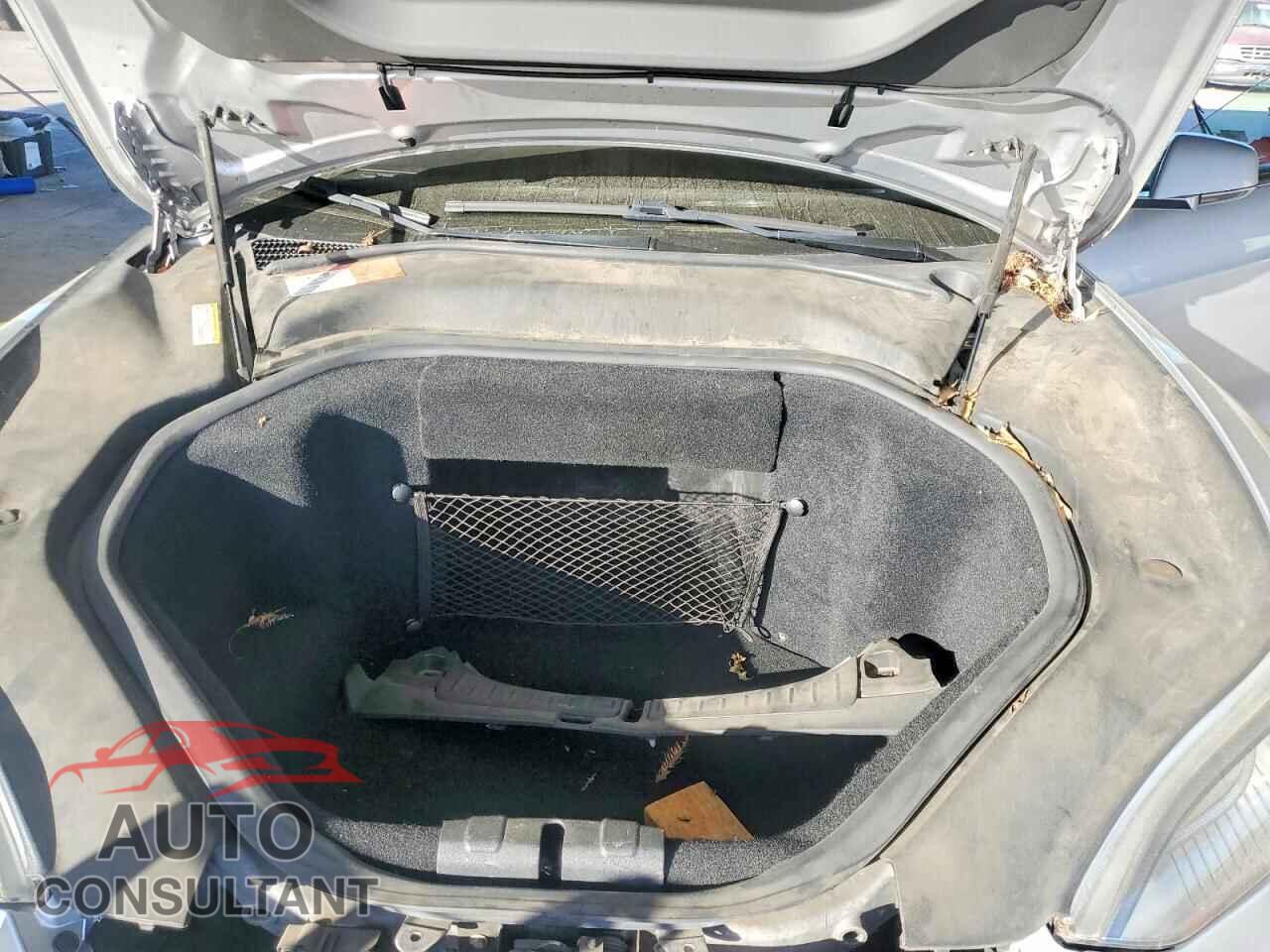 TESLA MODEL S 2014 - 5YJSA1H14EFP63625