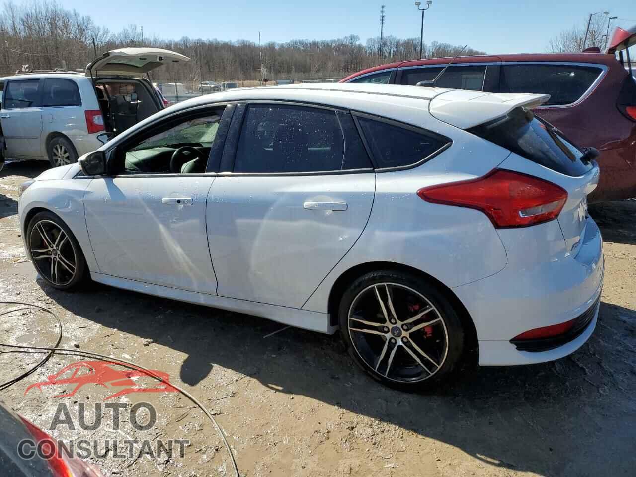 FORD FOCUS 2016 - 1FADP3L92GL253585