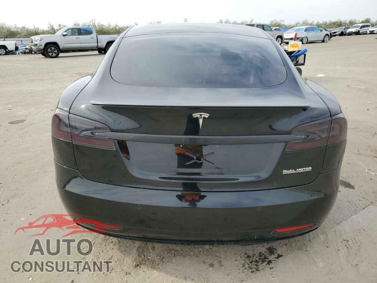 TESLA MODEL S 2020 - 5YJSA1E49LF390948