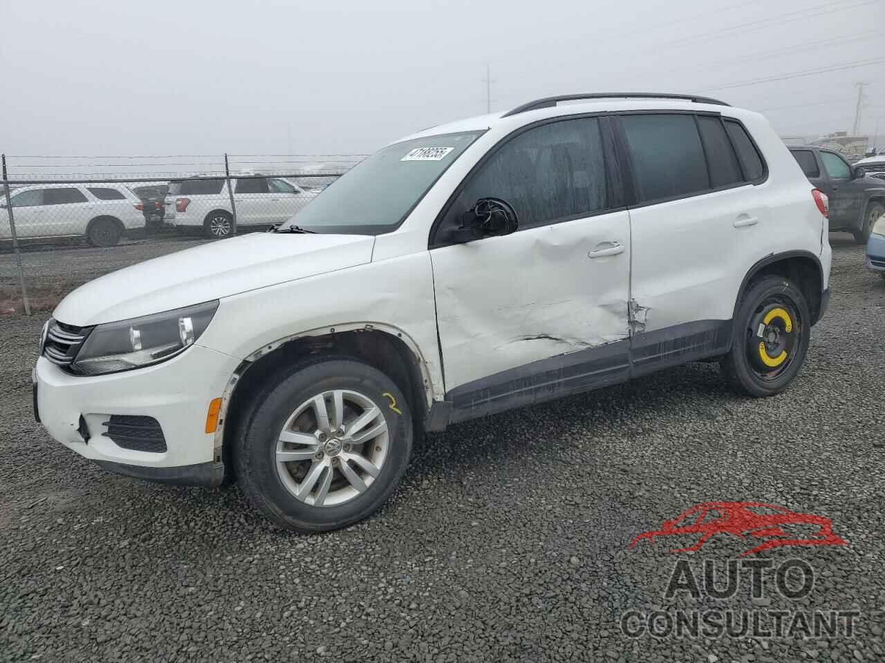 VOLKSWAGEN TIGUAN 2015 - WVGAV7AX4FW599013