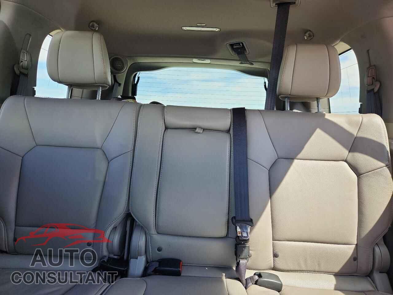 HONDA PILOT 2014 - 5FNYF4H94EB024452