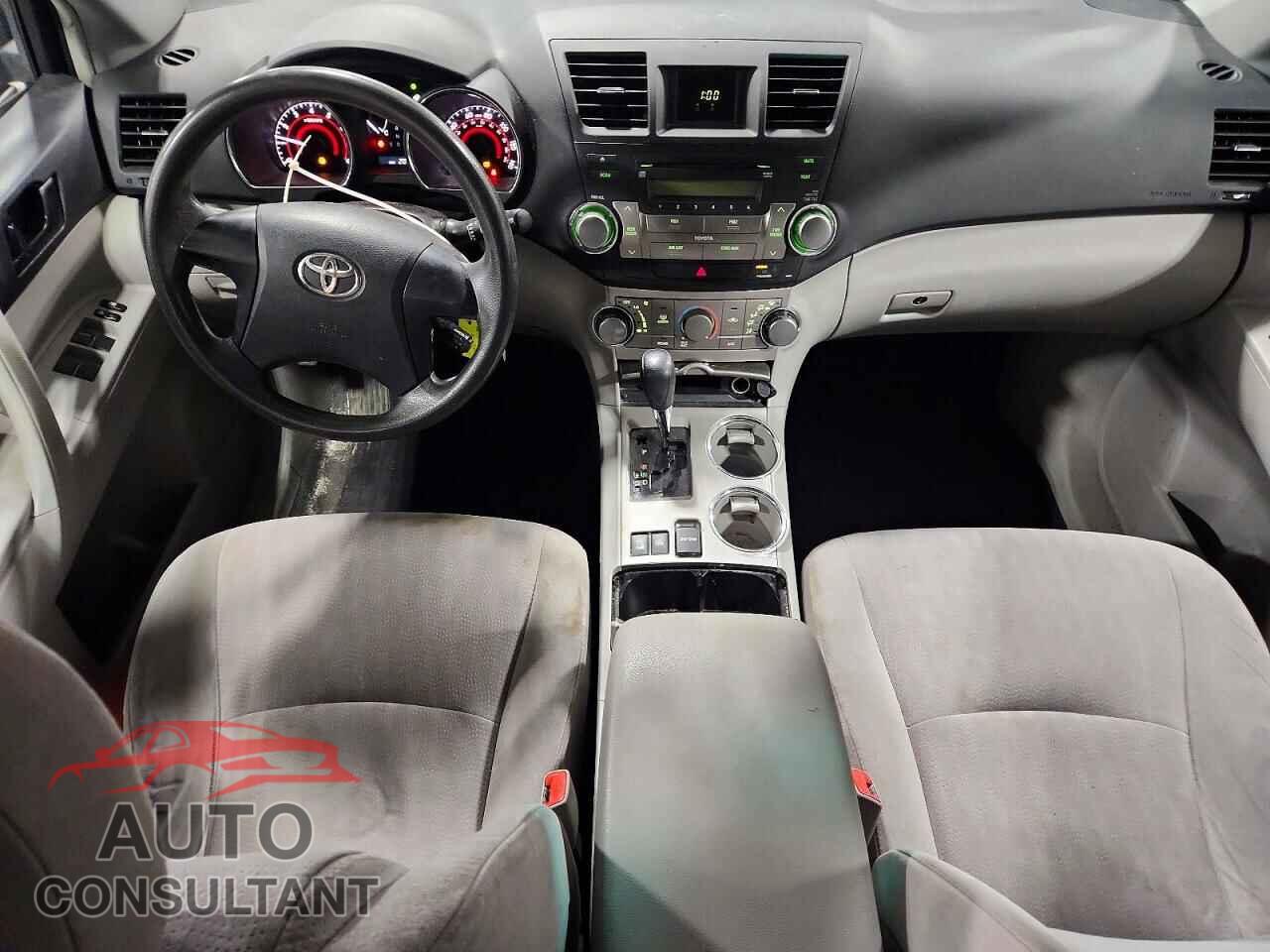 TOYOTA HIGHLANDER 2012 - 5TDBK3EH8CS123744