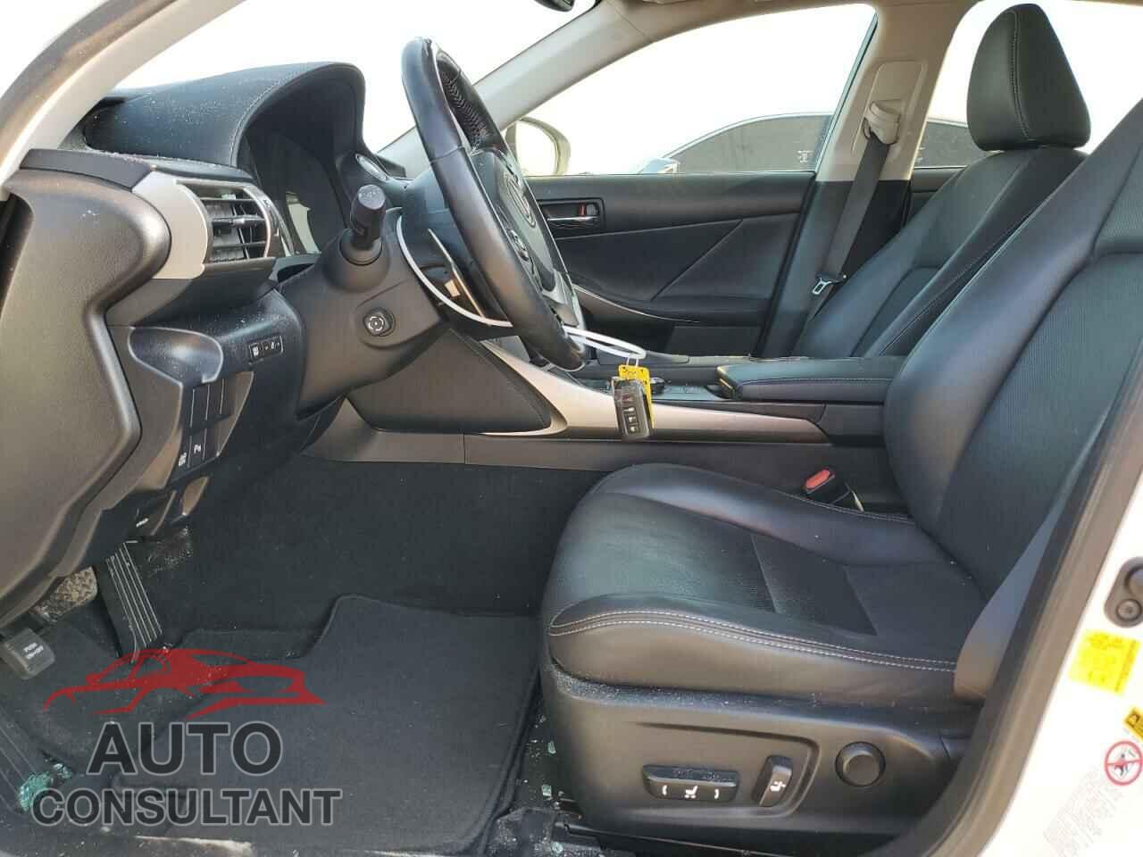 LEXUS IS 2016 - JTHBA1D27G5009247