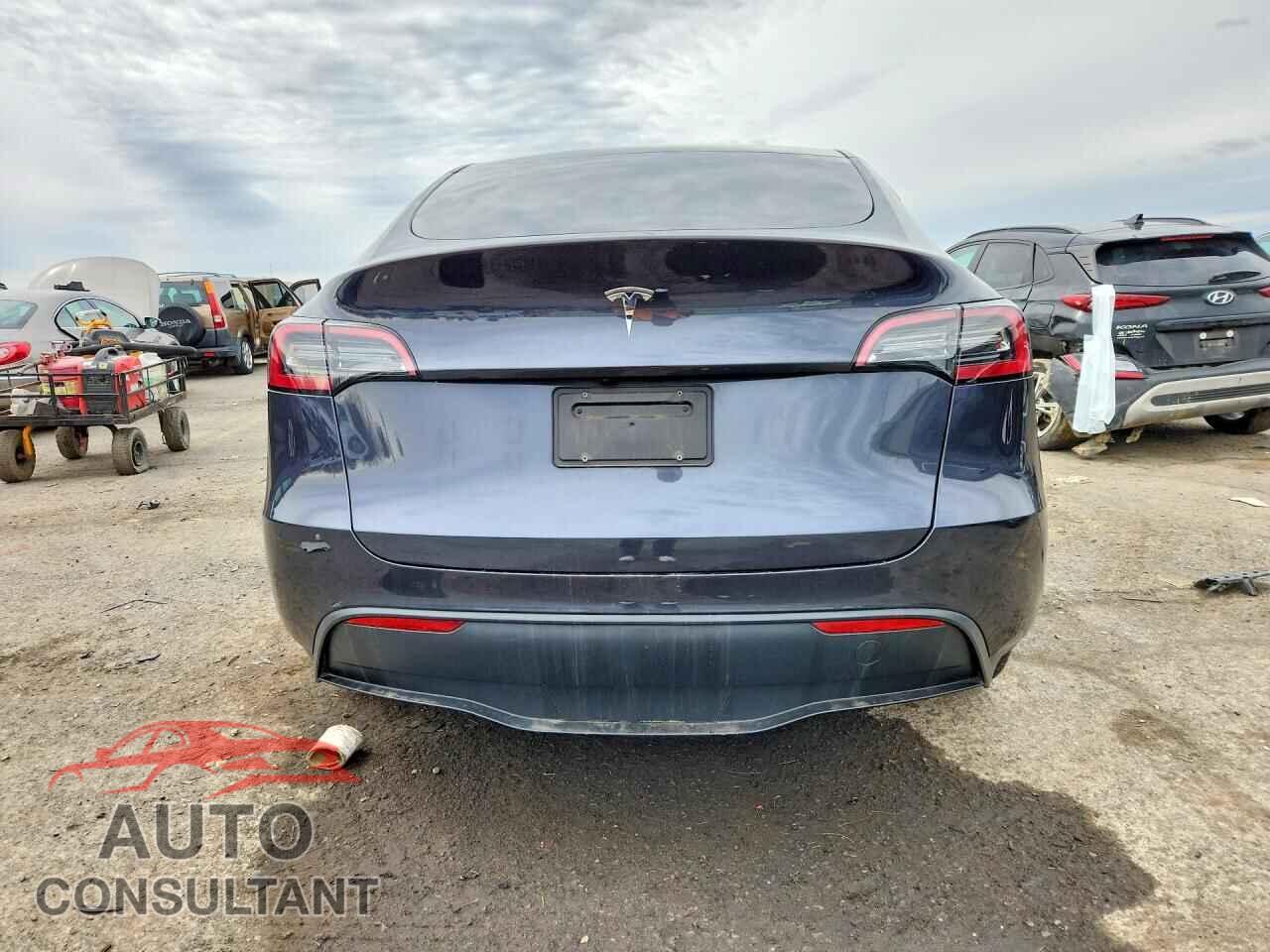 TESLA MODEL Y 2024 - 7SAYGDED2RF095485