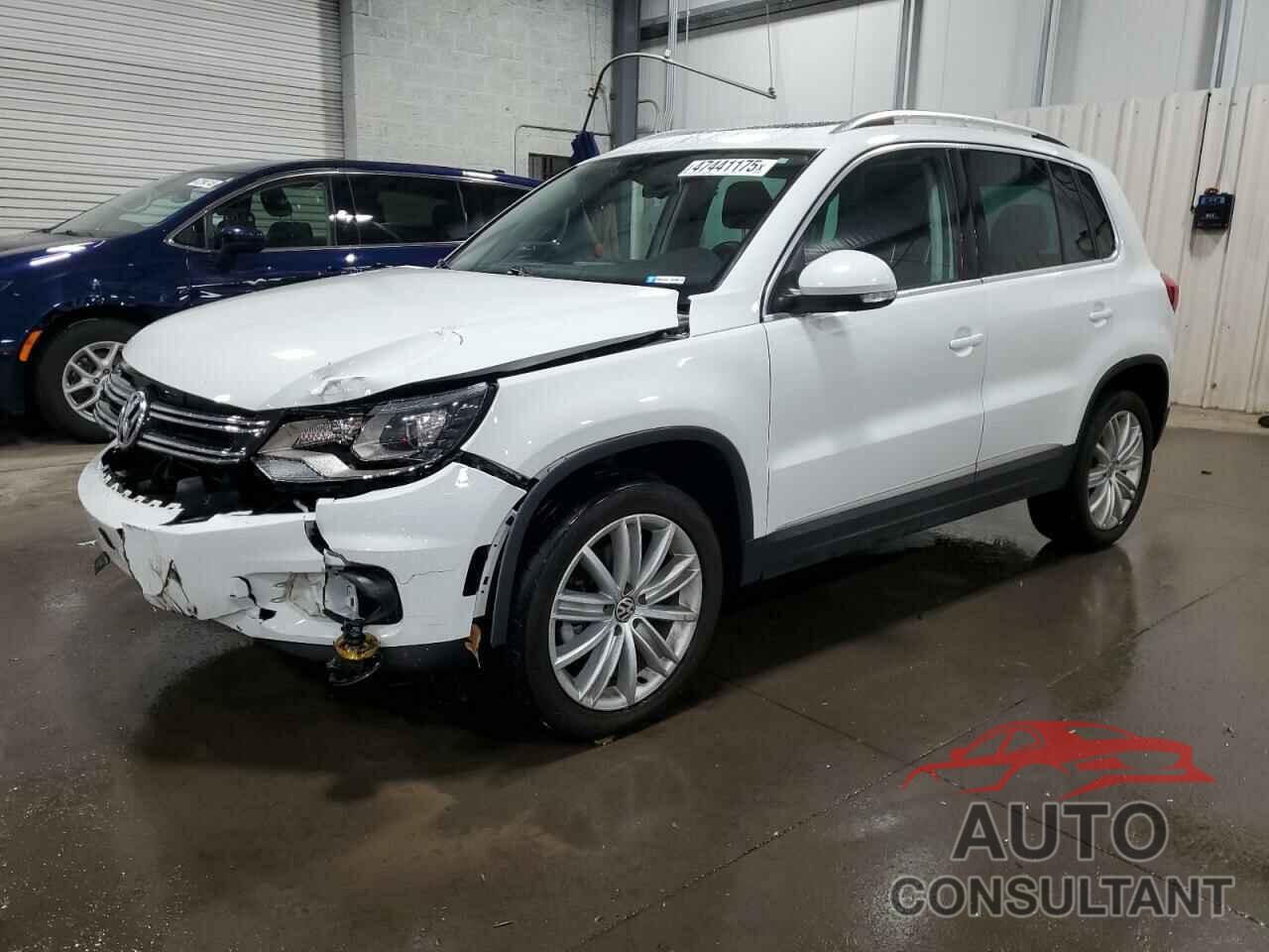 VOLKSWAGEN TIGUAN 2016 - WVGBV7AX9GW579555