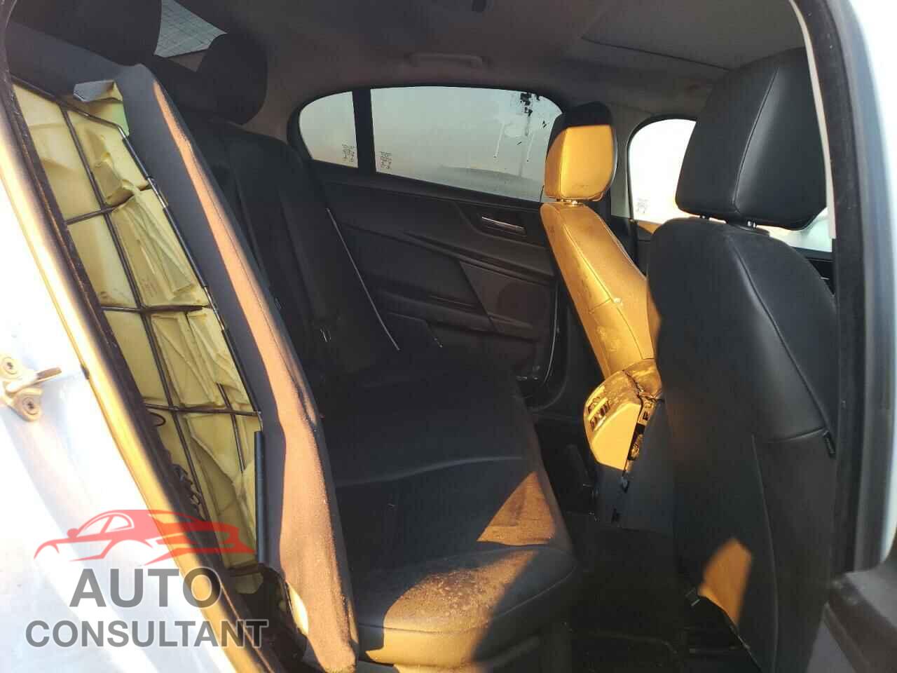 JAGUAR XE 2017 - SAJAR4BGXHA978248
