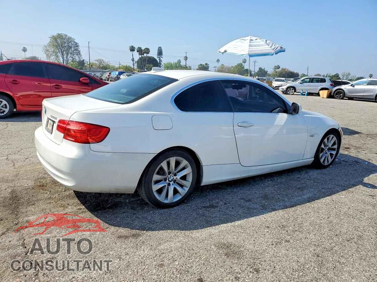 BMW 3 SERIES 2012 - WBAKE5C56CE756578