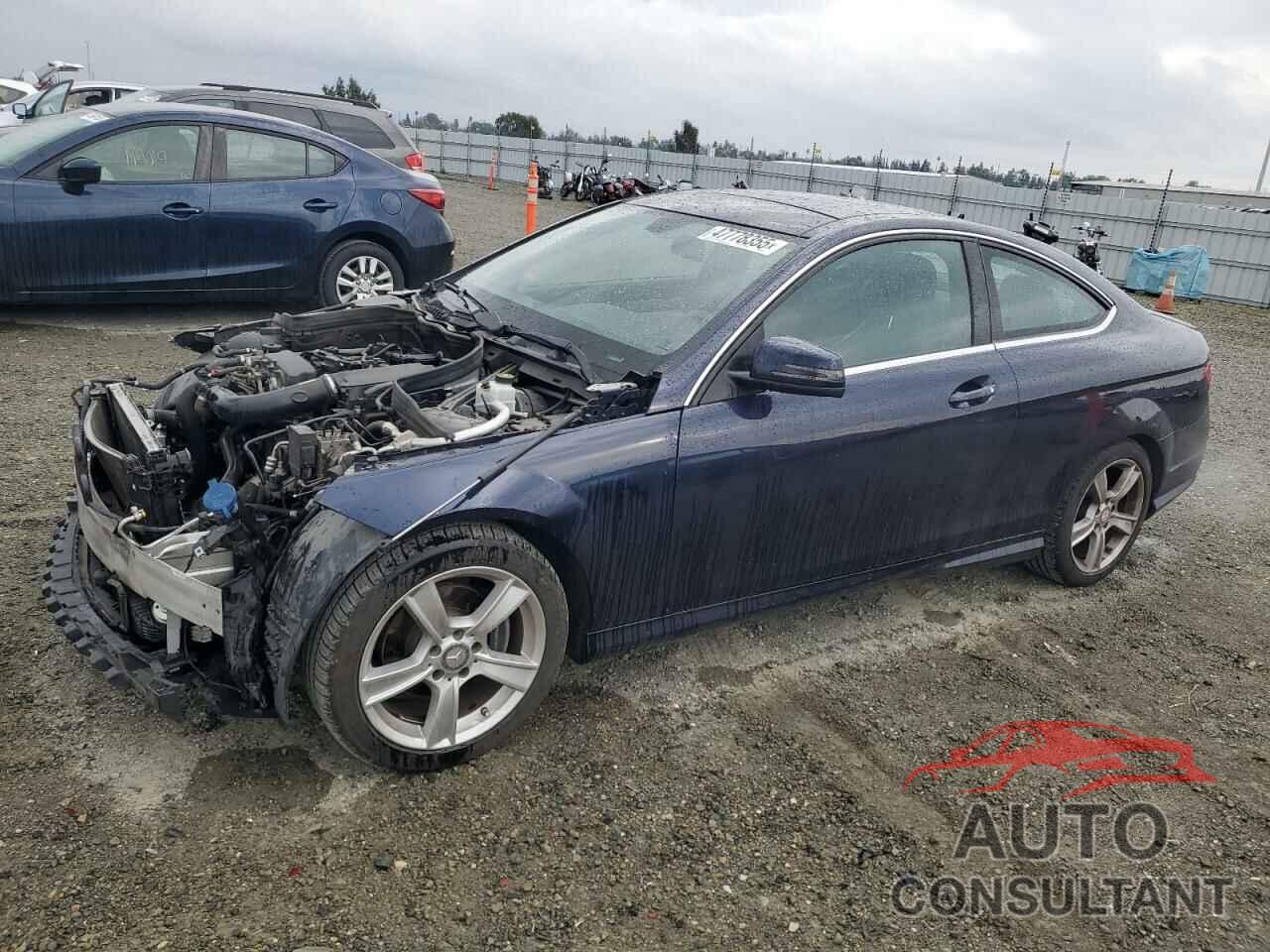 MERCEDES-BENZ C-CLASS 2015 - WDDGJ4HB3FG385116