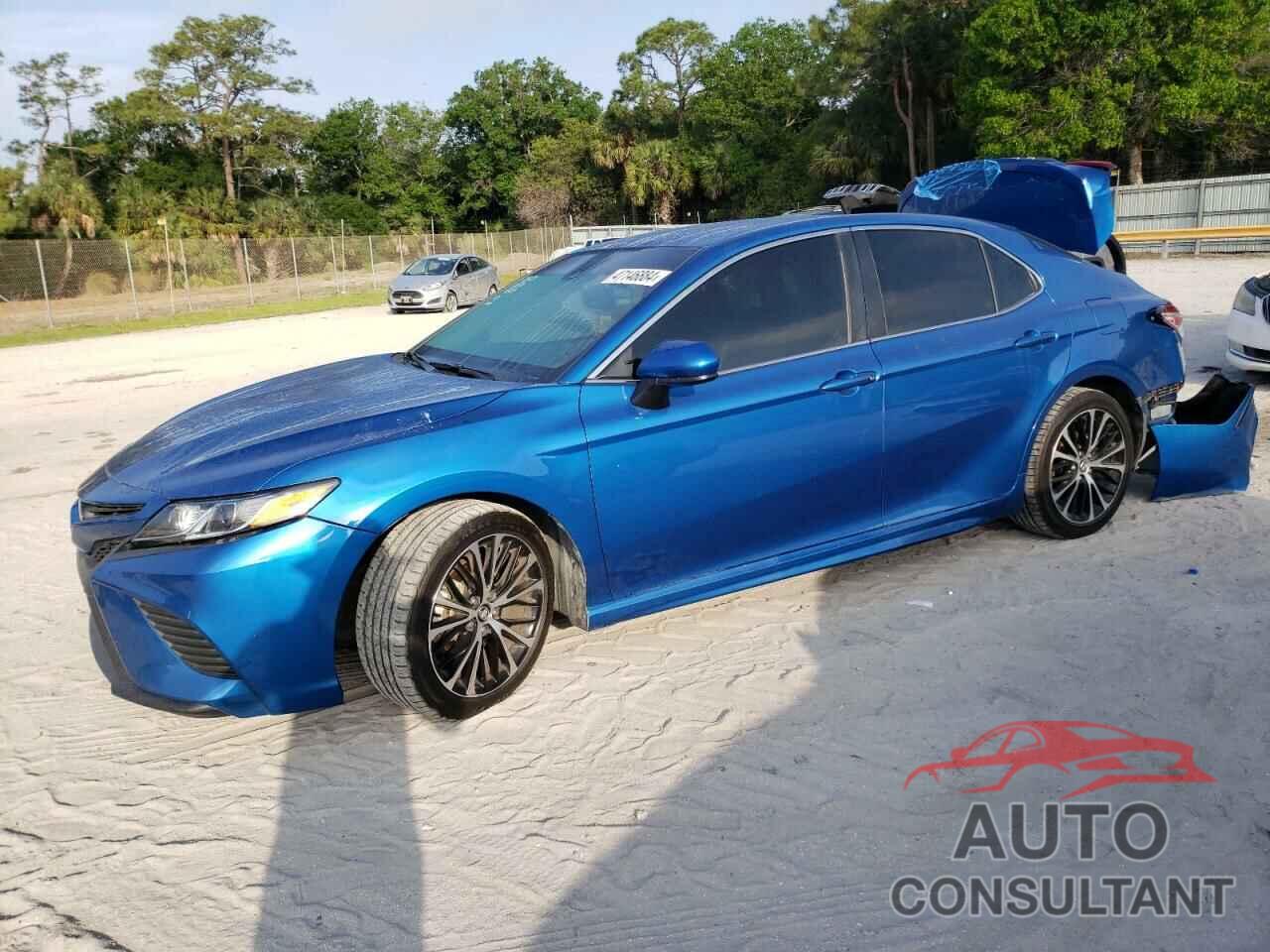 TOYOTA CAMRY 2020 - 4T1G11AK5LU330775