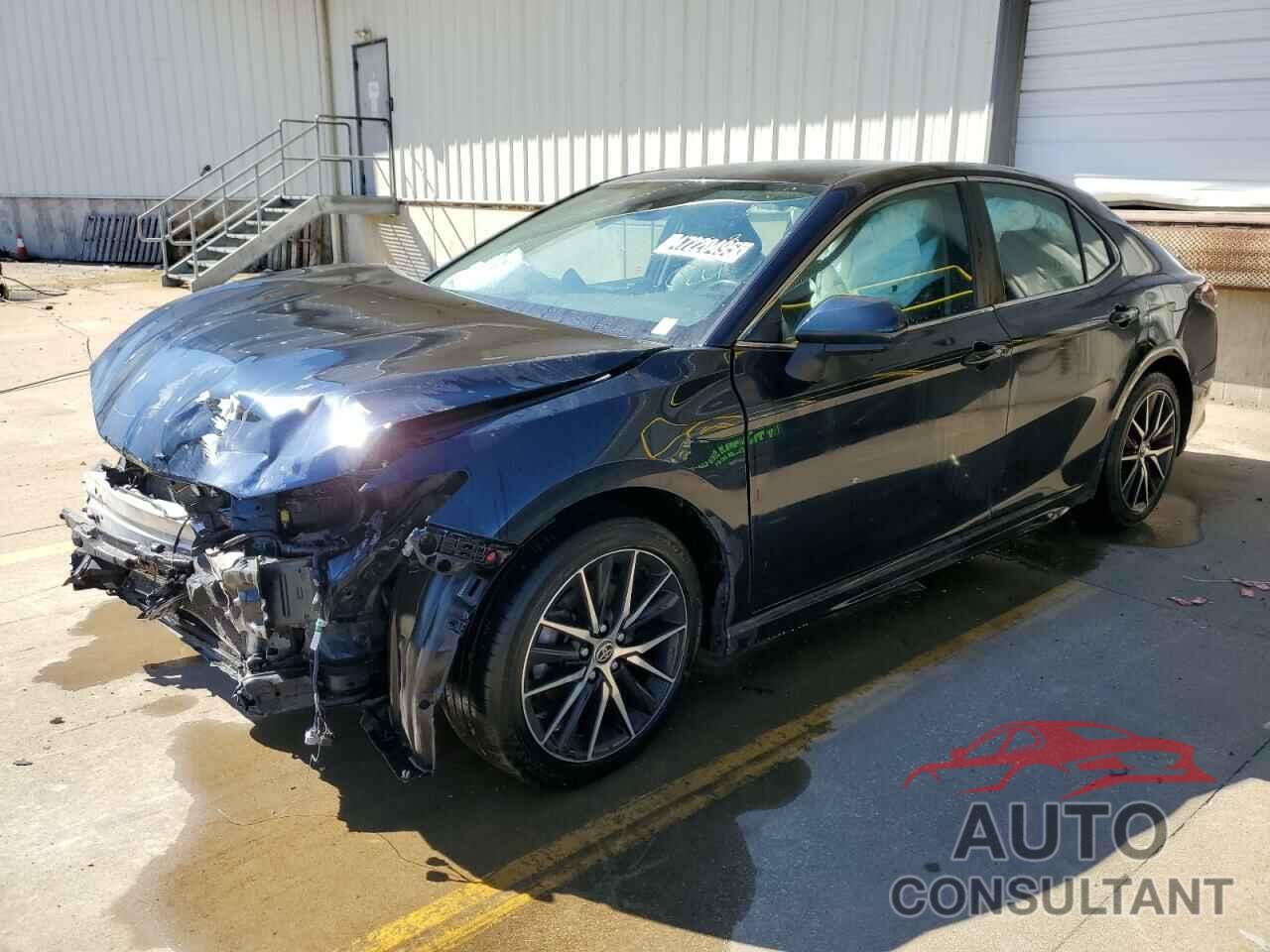 TOYOTA CAMRY 2021 - 4T1G11AK9MU520208