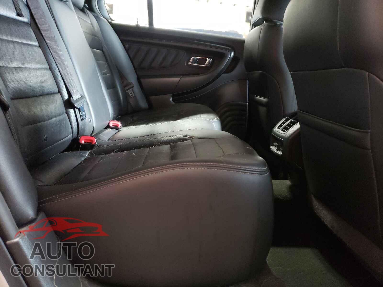 FORD TAURUS 2016 - 1FAHP2KT3GG144487