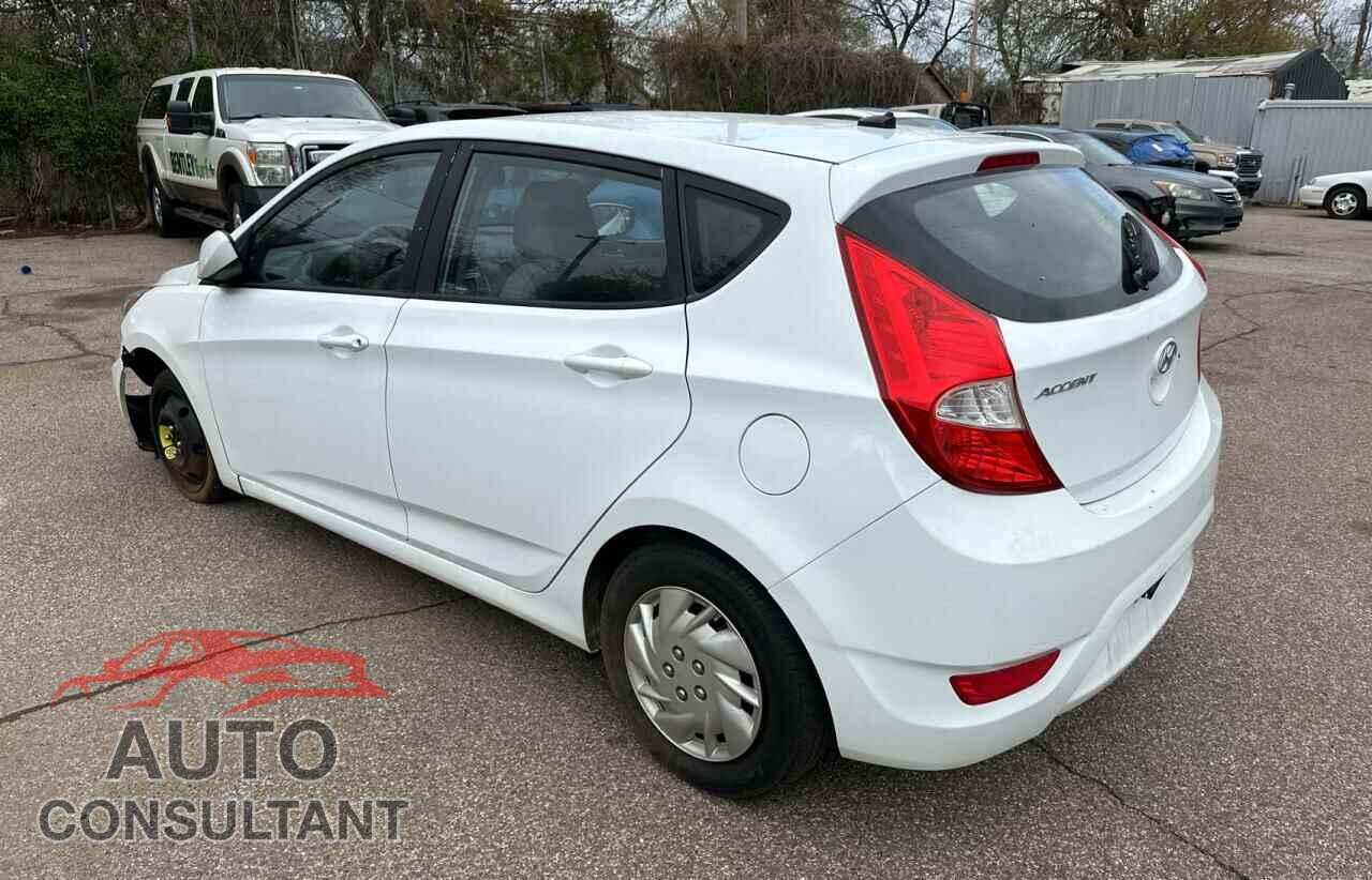HYUNDAI ACCENT 2017 - KMHCT5AE3HU319730