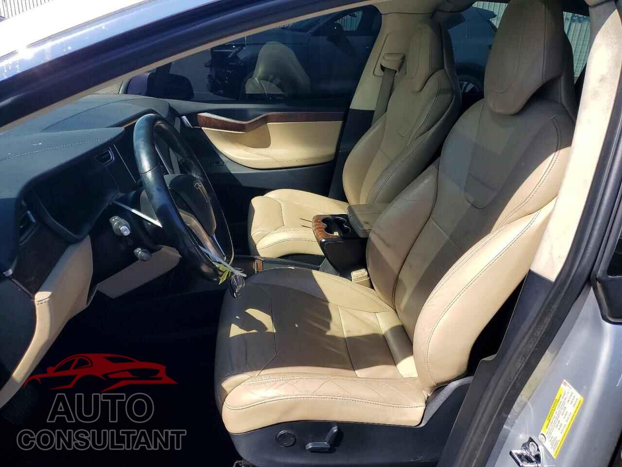 TESLA MODEL X 2017 - 5YJXCDE22HF060298