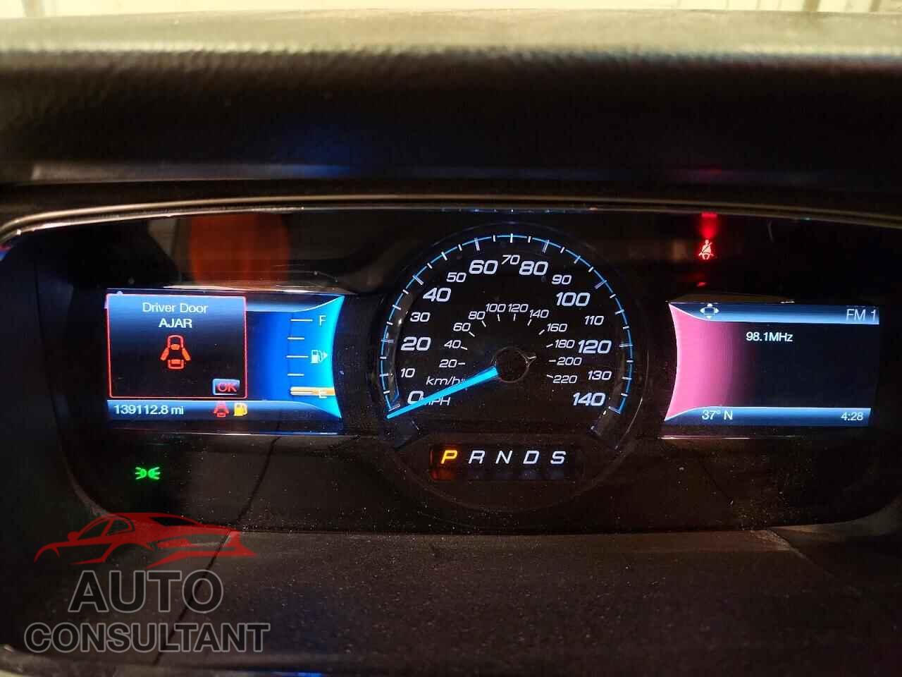 FORD TAURUS 2015 - 1FAHP2E84FG111956